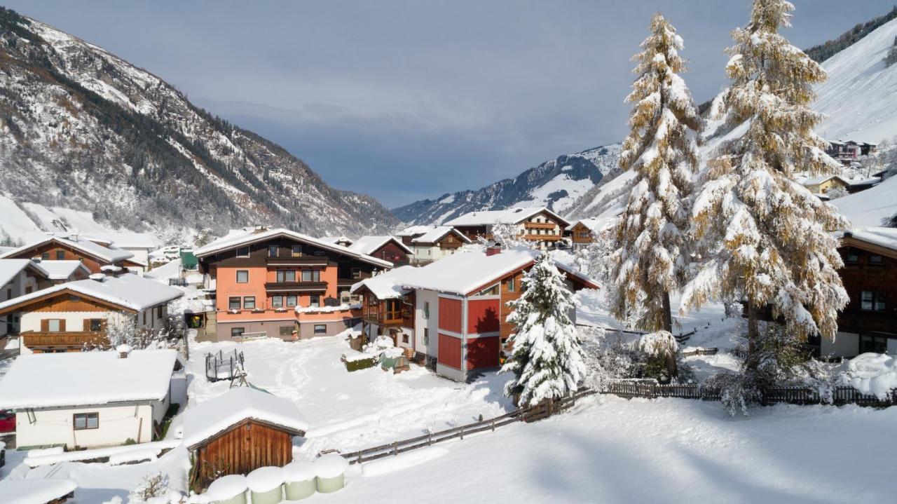 Fruehstuecks- Pension Sonnblickhof Rauris Exterior photo