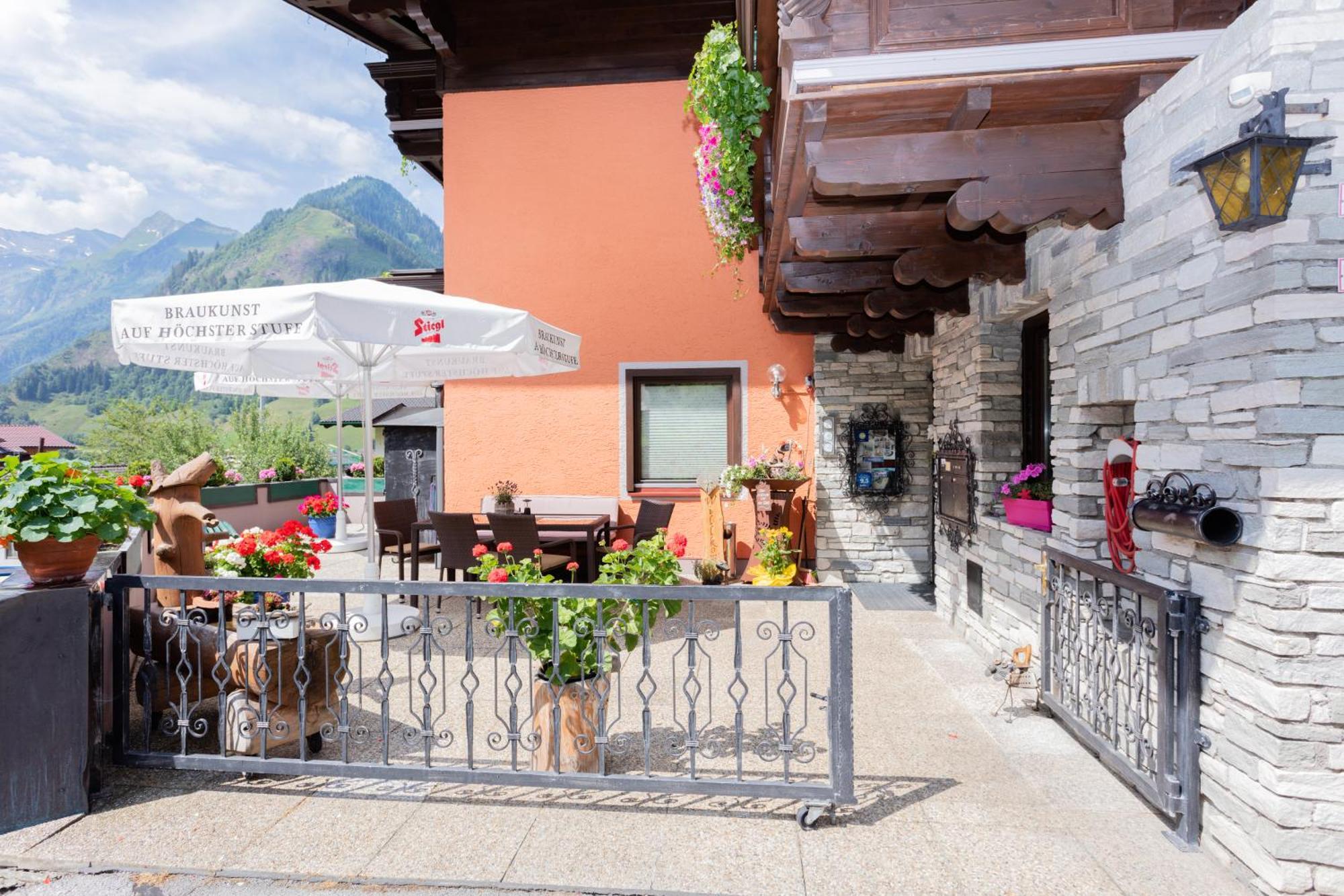 Fruehstuecks- Pension Sonnblickhof Rauris Exterior photo
