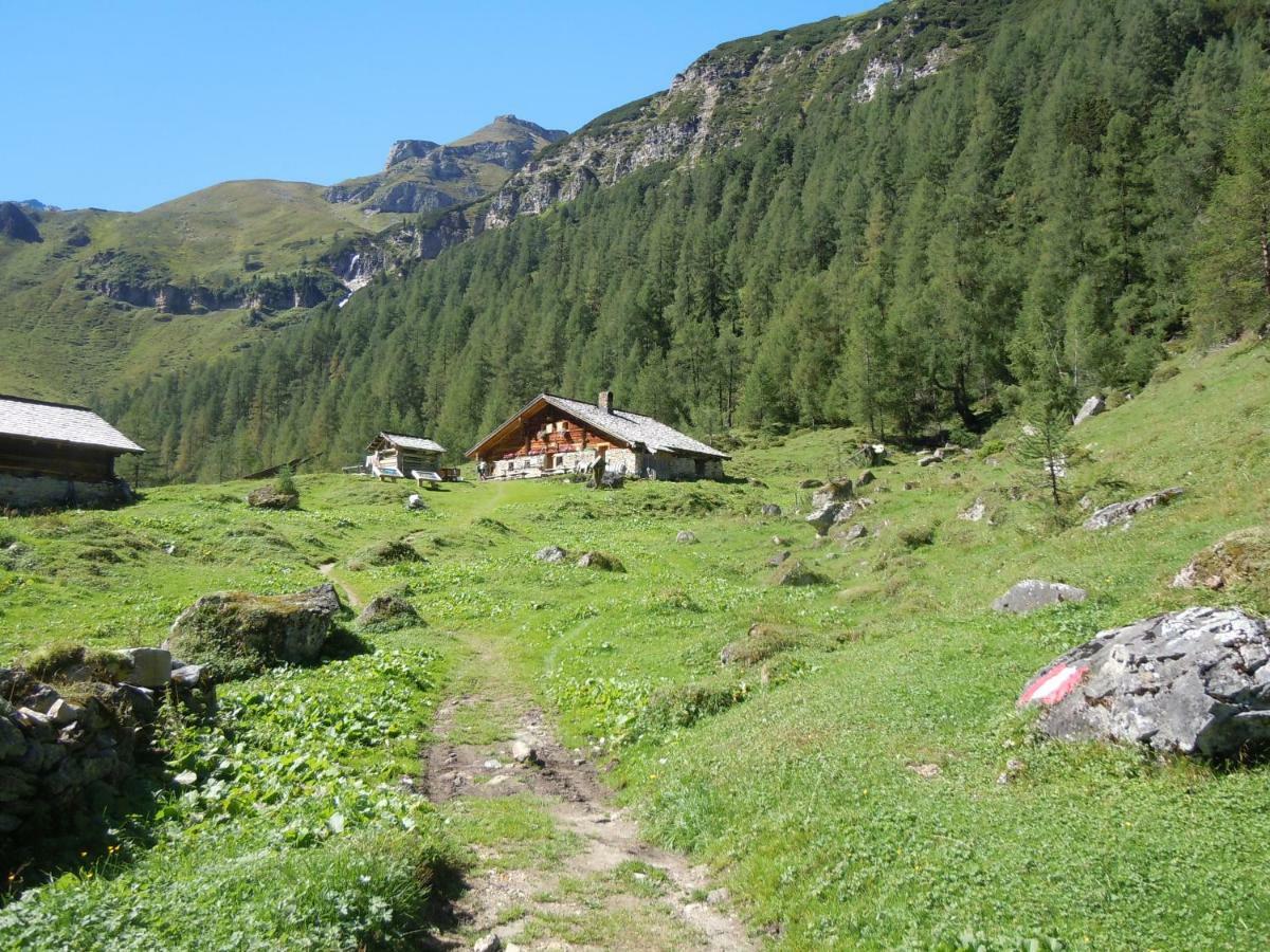 Fruehstuecks- Pension Sonnblickhof Rauris Exterior photo